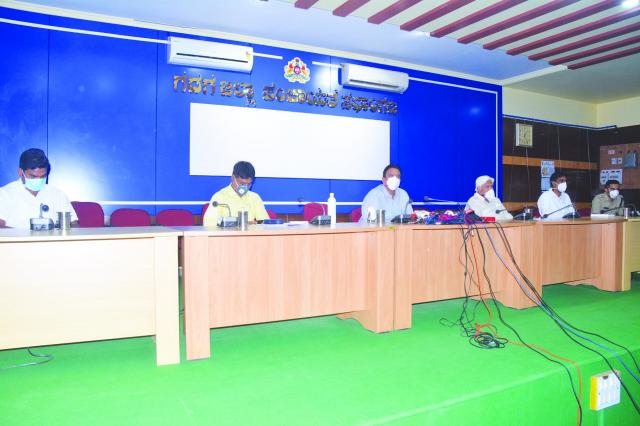 ಗಂಟಲು ದ್ರವ್ಯ ಲ್ಯಾಬ್ ಪರೀಕ್ಷೆಯಲ್ಲಿ ಕೊರೊನಾ ಸೋಂಕು ದೃಢ